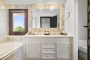 Habitación con baño en planta baja